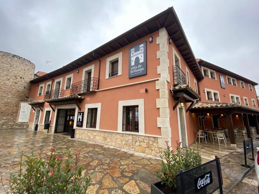Hostal Restaurante Villa De Brihuega Exterior photo